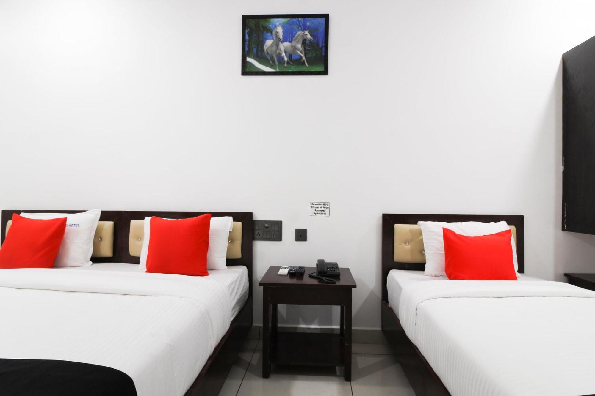 Super Mythri Hotel Near By Ecil, As Rao Nagar, Sainikpuri Maula Ali Luaran gambar