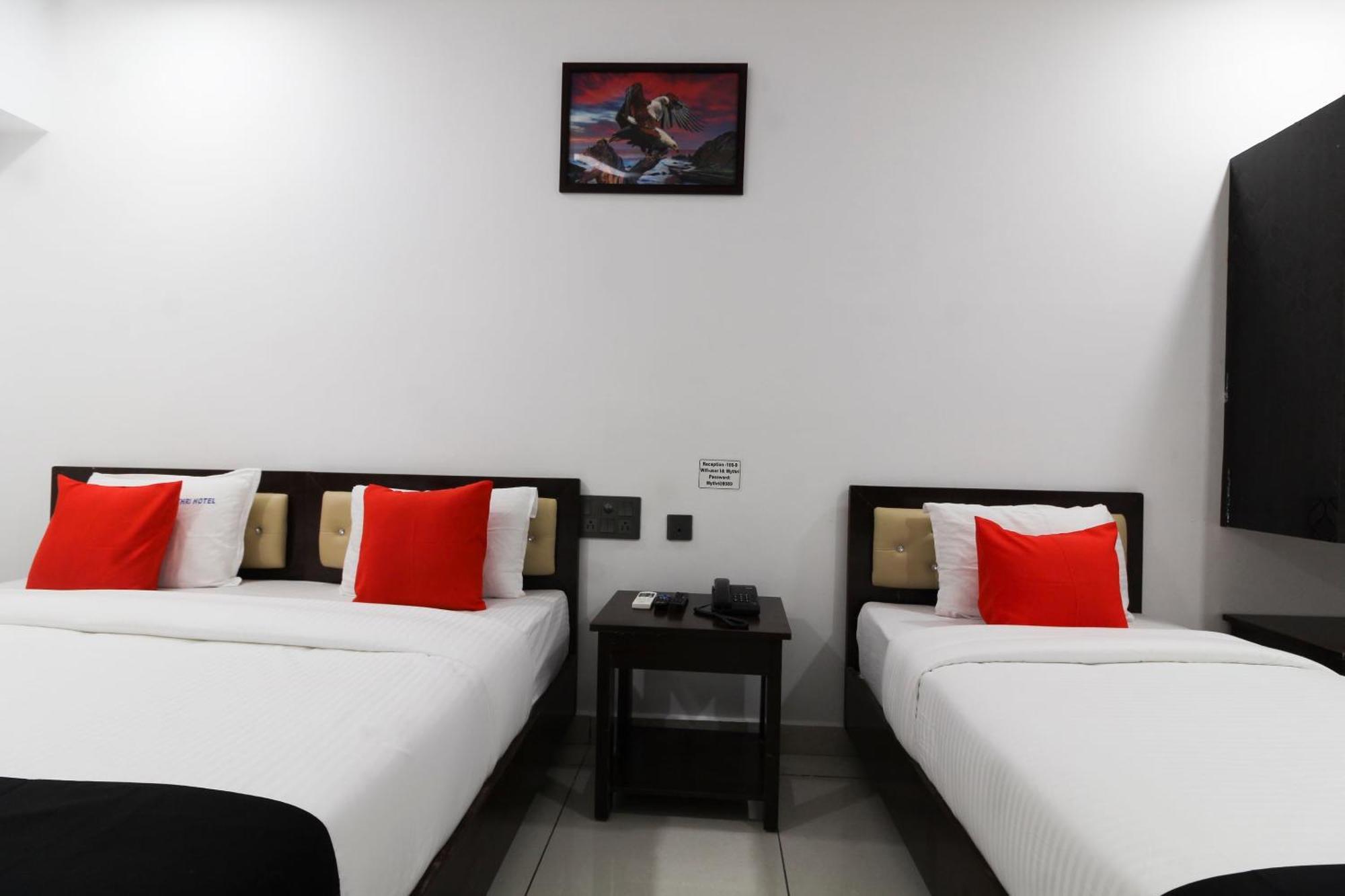 Super Mythri Hotel Near By Ecil, As Rao Nagar, Sainikpuri Maula Ali Luaran gambar
